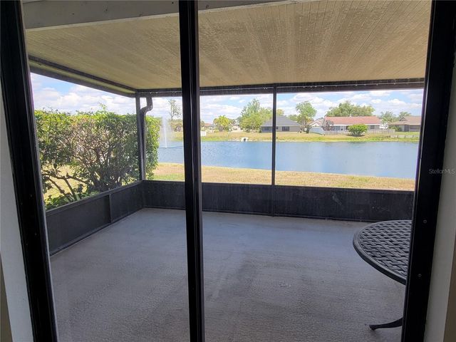 3538 65TH AVENUE CIRCLE E, Sarasota, FL 34243