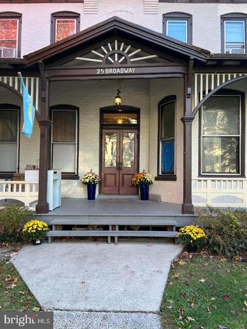 25 BROADWAY, Hagerstown, MD 21740