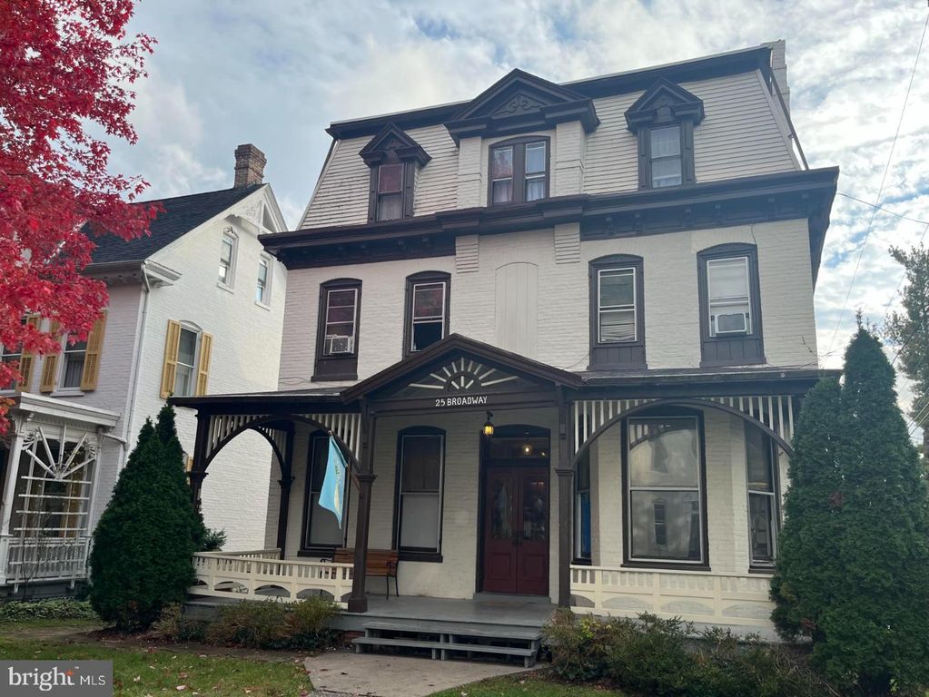 25 BROADWAY, Hagerstown, MD 21740