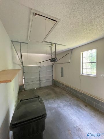160 Guy Wilson Road, Hazel Green, AL 35750