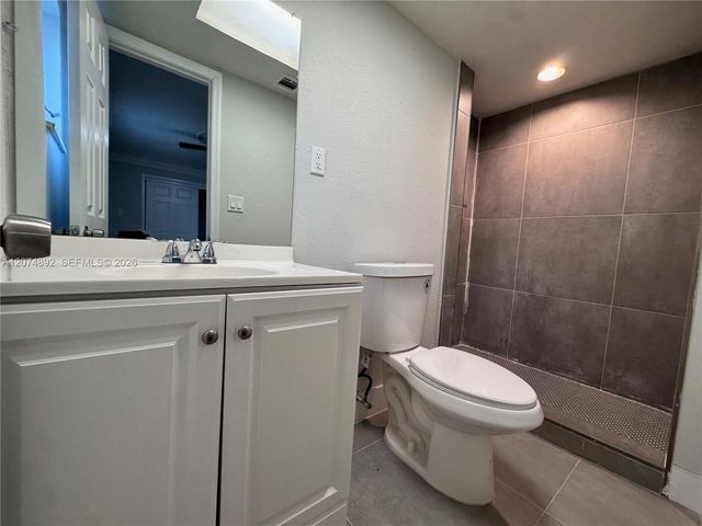 3040 NW 7th Street, Pompano Beach, FL 33069