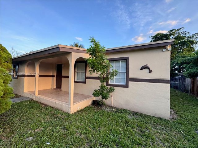 3040 NW 7th Street, Pompano Beach, FL 33069