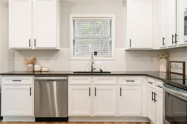 1511 New Hope Road, Locust Grove, GA 30248