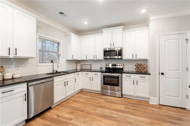 1511 New Hope Road, Locust Grove, GA 30248