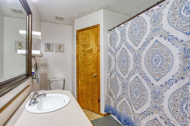 2504 E Verona Street, Springfield, MO 65804