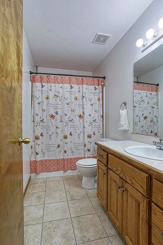 2504 E Verona Street, Springfield, MO 65804