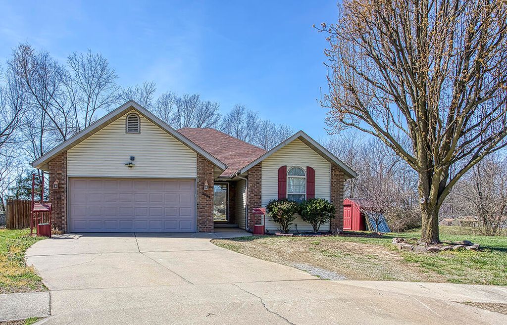 2504 E Verona Street, Springfield, MO 65804