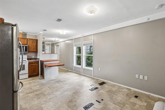 1756 County Road 3479a, Cleveland, TX 77327
