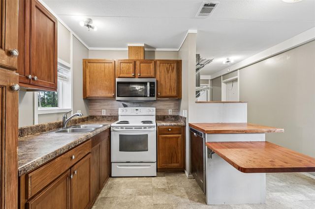 1756 County Road 3479a, Cleveland, TX 77327