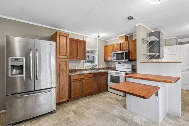 1756 County Road 3479a, Cleveland, TX 77327