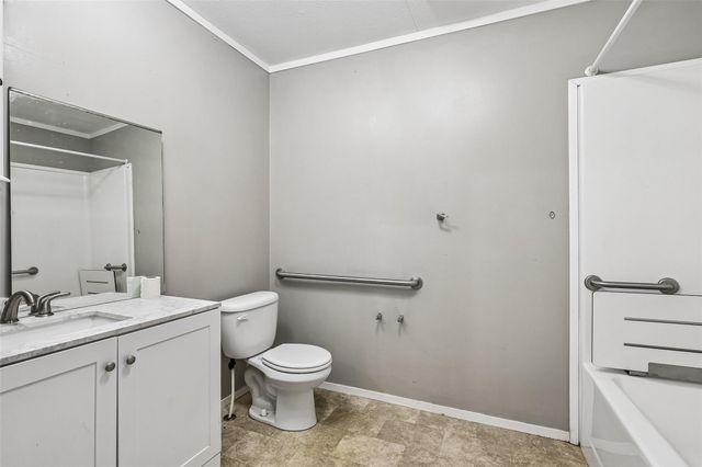1756 County Road 3479a, Cleveland, TX 77327