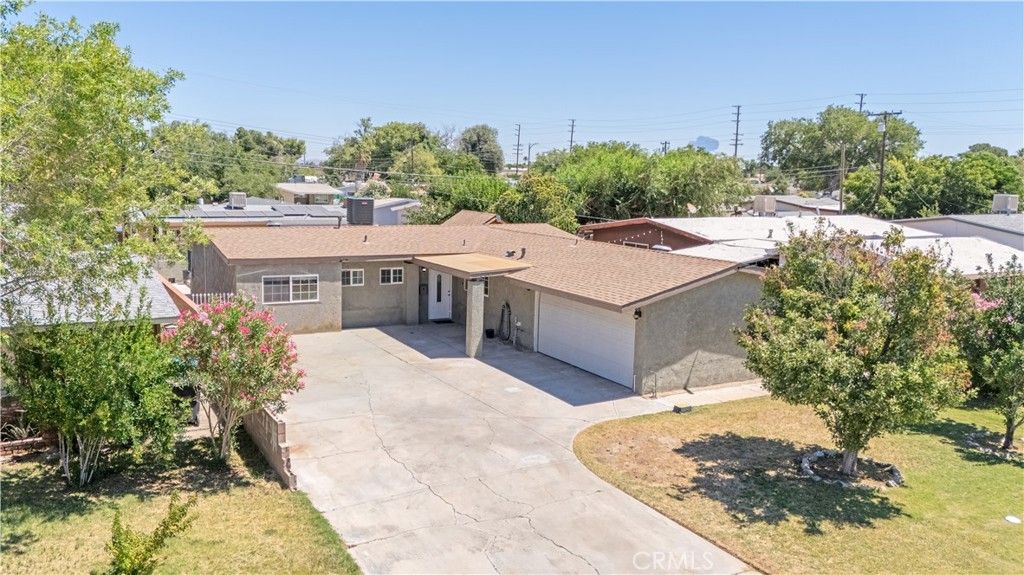 Image 1 of property listing at 1039 W Avenue J-14, Lancaster, CA 93534