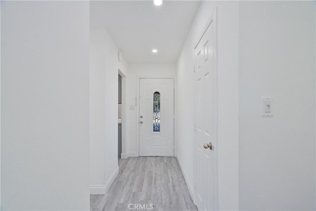 Image 10 of property listing at 1039 W Avenue J-14, Lancaster, CA 93534