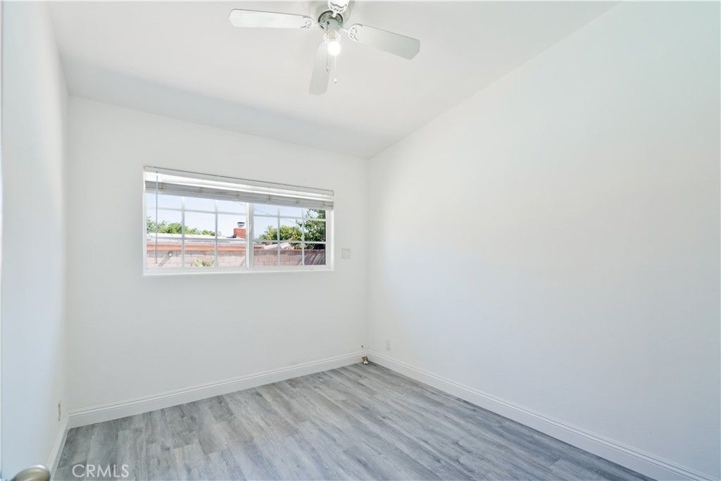 Image 12 of property listing at 1039 W Avenue J-14, Lancaster, CA 93534