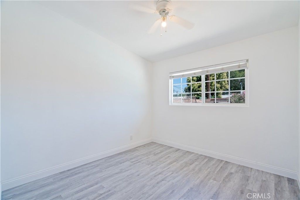 Image 18 of property listing at 1039 W Avenue J-14, Lancaster, CA 93534