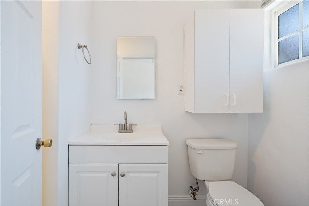 Image 24 of property listing at 1039 W Avenue J-14, Lancaster, CA 93534