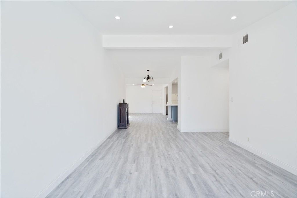 Image 30 of property listing at 1039 W Avenue J-14, Lancaster, CA 93534