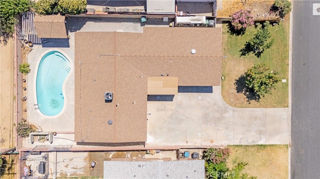 Image 34 of property listing at 1039 W Avenue J-14, Lancaster, CA 93534