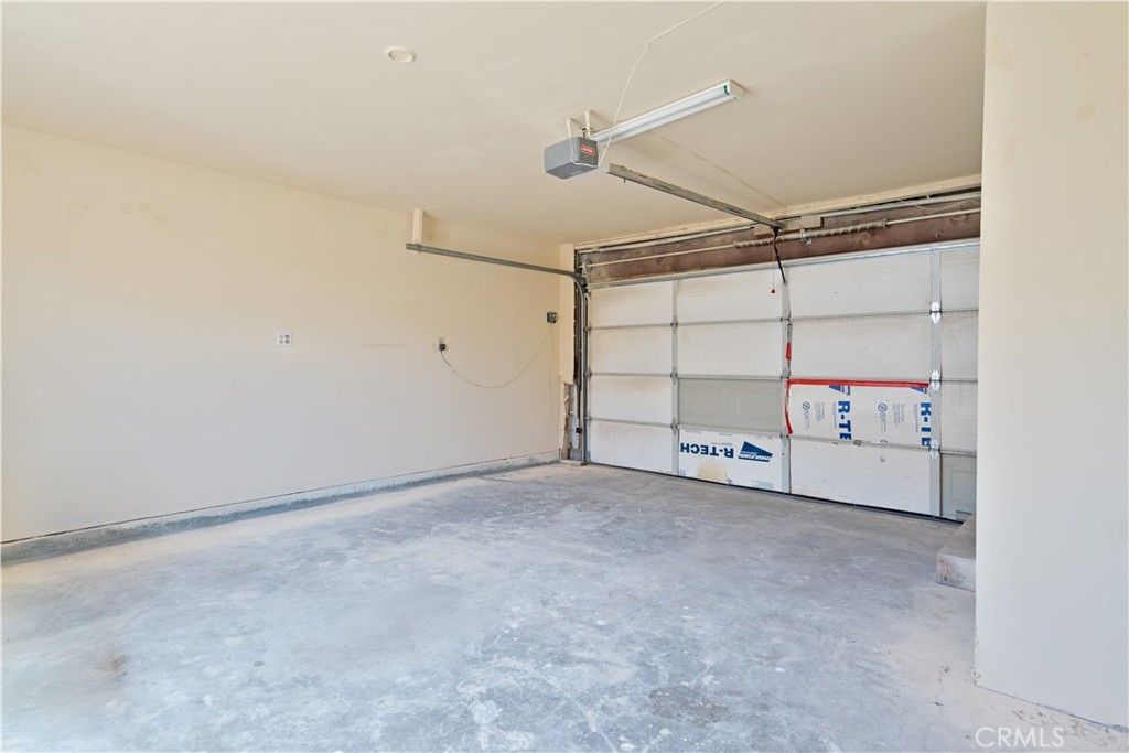 Image 35 of property listing at 1039 W Avenue J-14, Lancaster, CA 93534