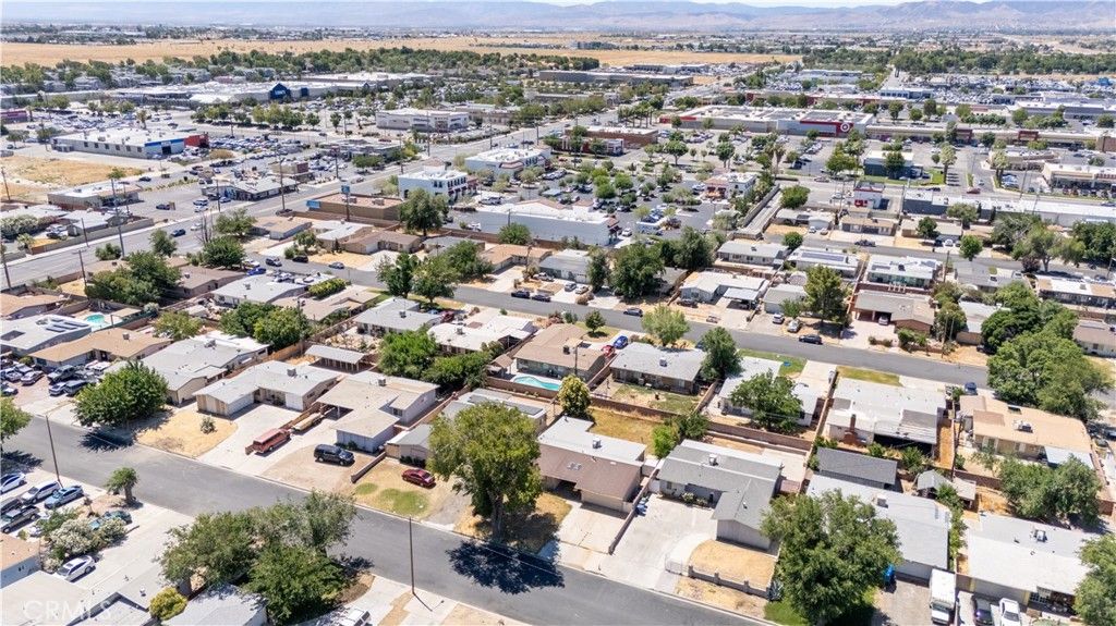 Image 36 of property listing at 1039 W Avenue J-14, Lancaster, CA 93534