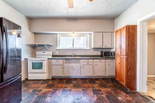 729 E Franklin Street, Huntington, IN 46750