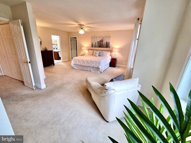 124 MOORE DR, Media, PA 19063