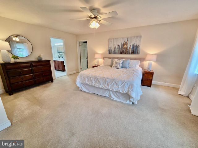 124 MOORE DR, Media, PA 19063