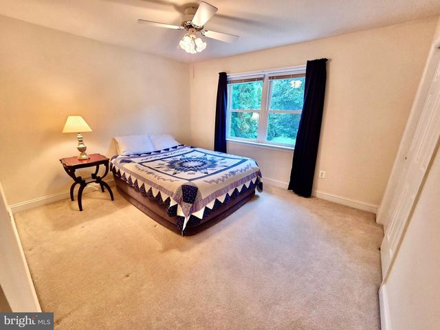 124 MOORE DR, Media, PA 19063