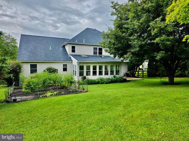 124 MOORE DR, Media, PA 19063
