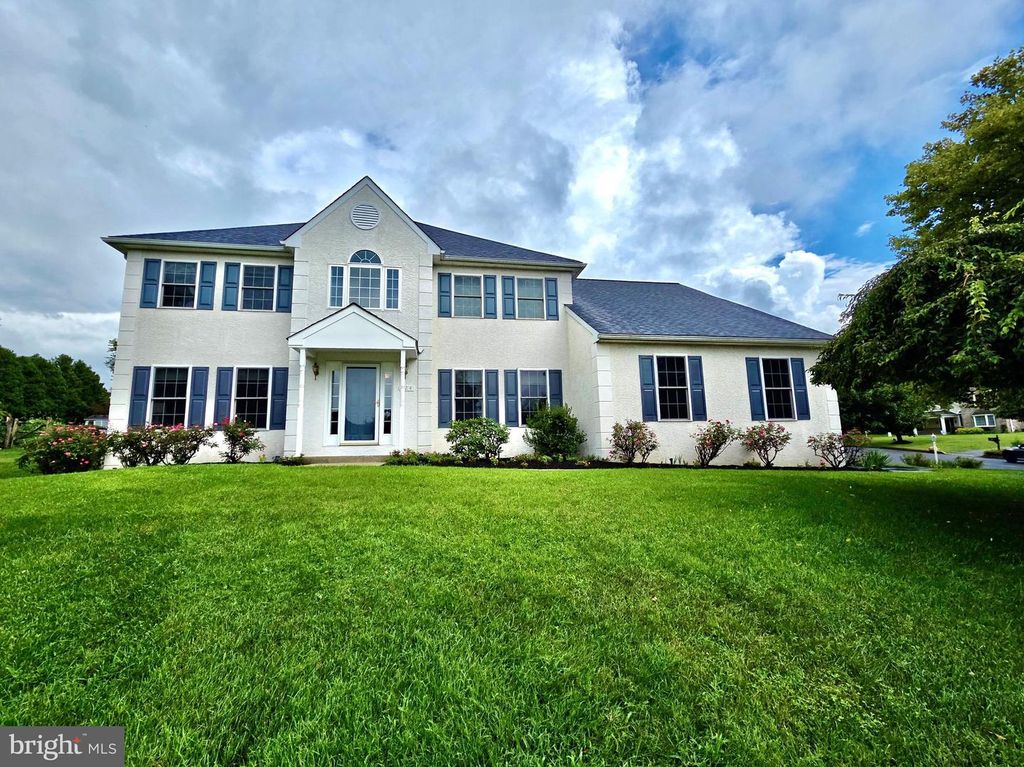 124 MOORE DR, Media, PA 19063