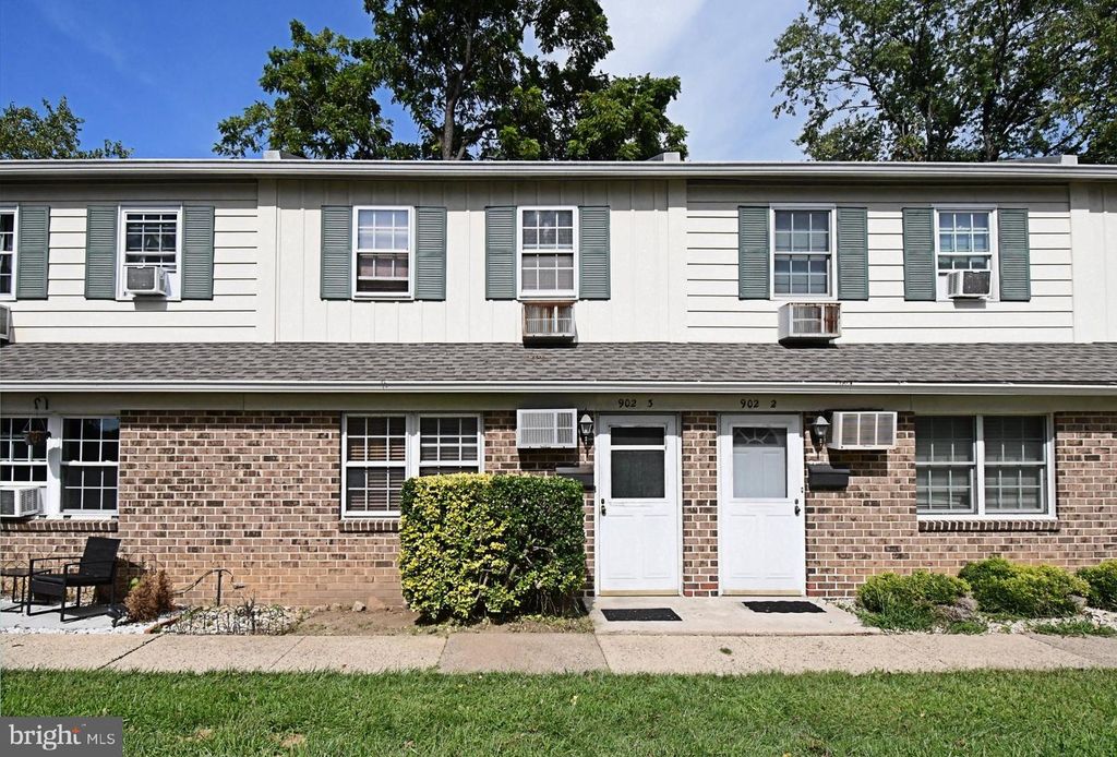 902 N YORK #3, WILLOW GROVE, PA 19090 — photo 2