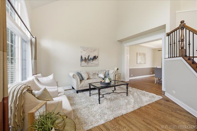 2595 Ginger Woods Drive, Aurora, IL 60502