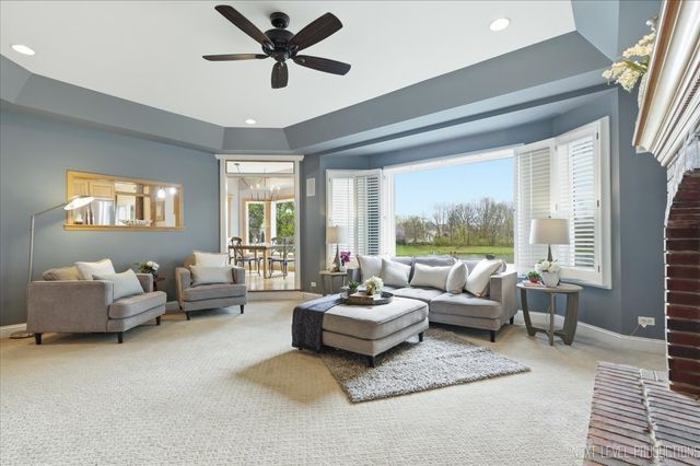 2595 Ginger Woods Drive, Aurora, IL 60502