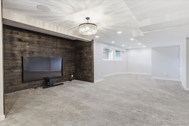 2595 Ginger Woods Drive, Aurora, IL 60502