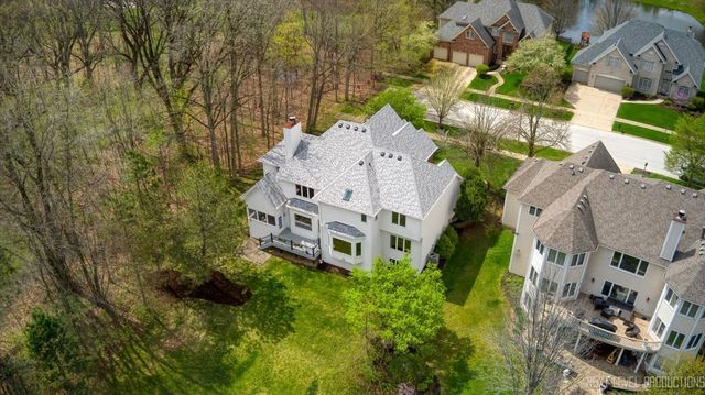 2595 Ginger Woods Drive, Aurora, IL 60502