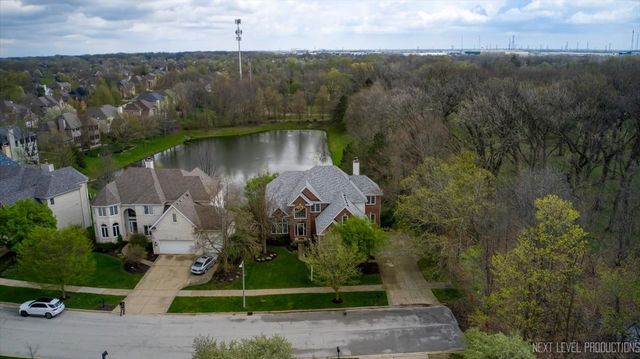 2595 Ginger Woods Drive, Aurora, IL 60502