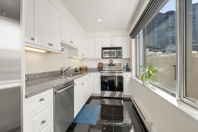 1 Huntington Ave 807, Boston, MA 02116