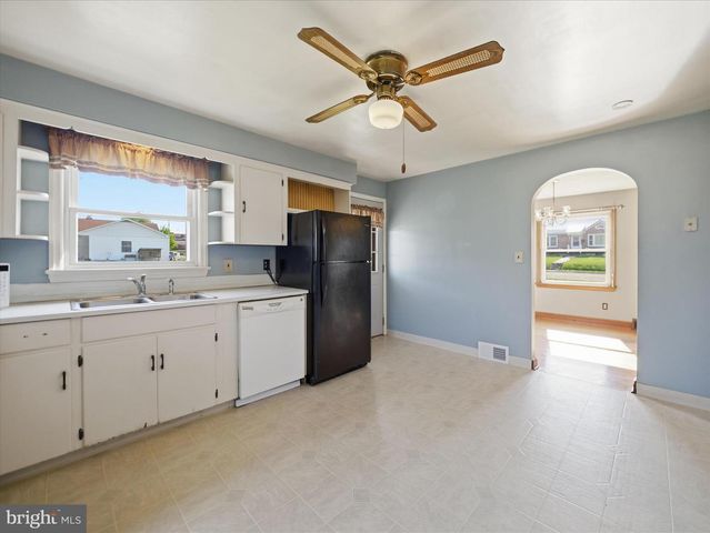 313 S 1ST ST, Mc Connellsburg, PA 17233