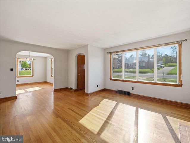 313 S 1ST ST, Mc Connellsburg, PA 17233