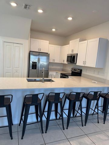 10308 LAVENDER ASTER TRAIL, San Antonio, FL 33576