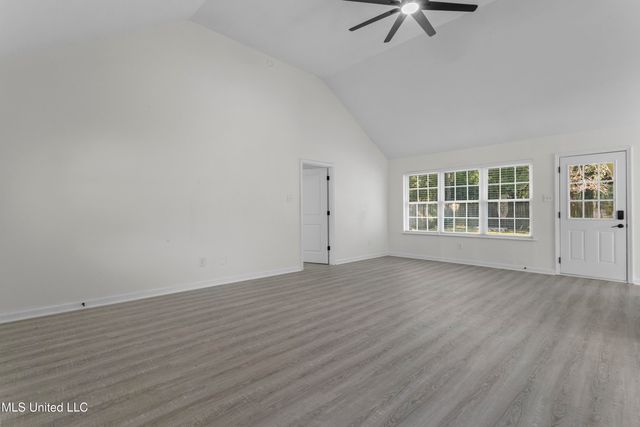 6900 Red Bud Lane, Ocean Springs, MS 39564
