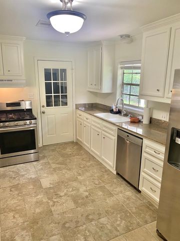 512 Wilmington Drive, Bellaire, TX 77401