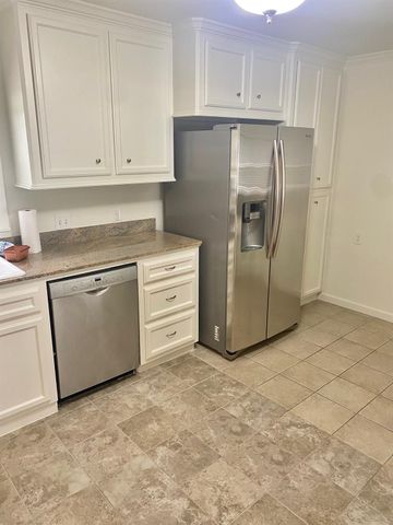 512 Wilmington Drive, Bellaire, TX 77401