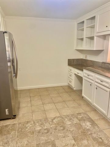 512 Wilmington Drive, Bellaire, TX 77401