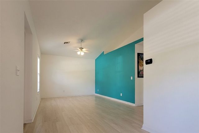 1365 26 Avenue SW, Vero Beach, FL 32962