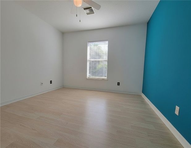 1365 26 Avenue SW, Vero Beach, FL 32962