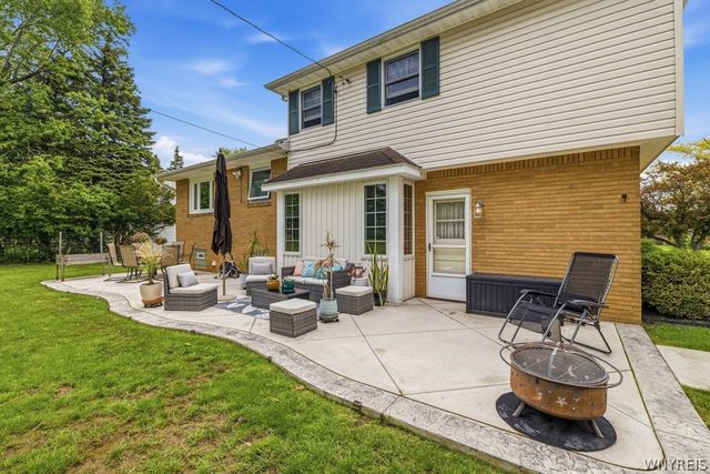16 Preble Court, West Seneca, NY 14224