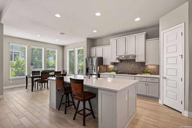 477 Vamanos, Boerne, TX 78006