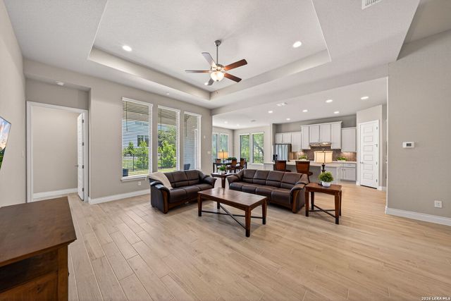 477 Vamanos, Boerne, TX 78006