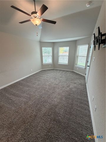 1100 River Wood, Seguin, TX 78155